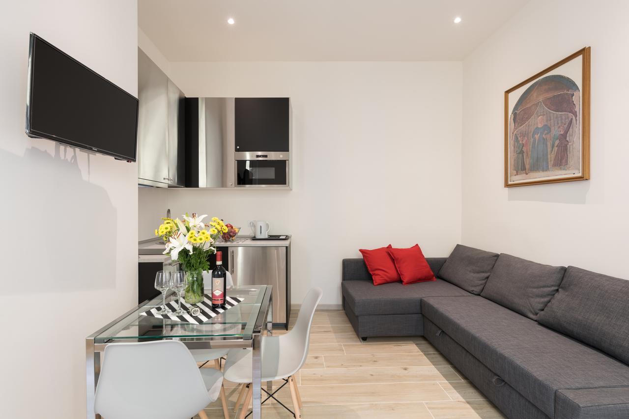 Ferienwohnung Mudiva -Train Station Modern 1 Bdr Flat 1St Floor Florenz Exterior foto