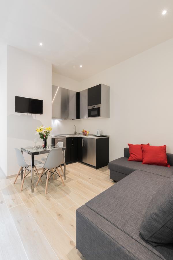 Ferienwohnung Mudiva -Train Station Modern 1 Bdr Flat 1St Floor Florenz Exterior foto