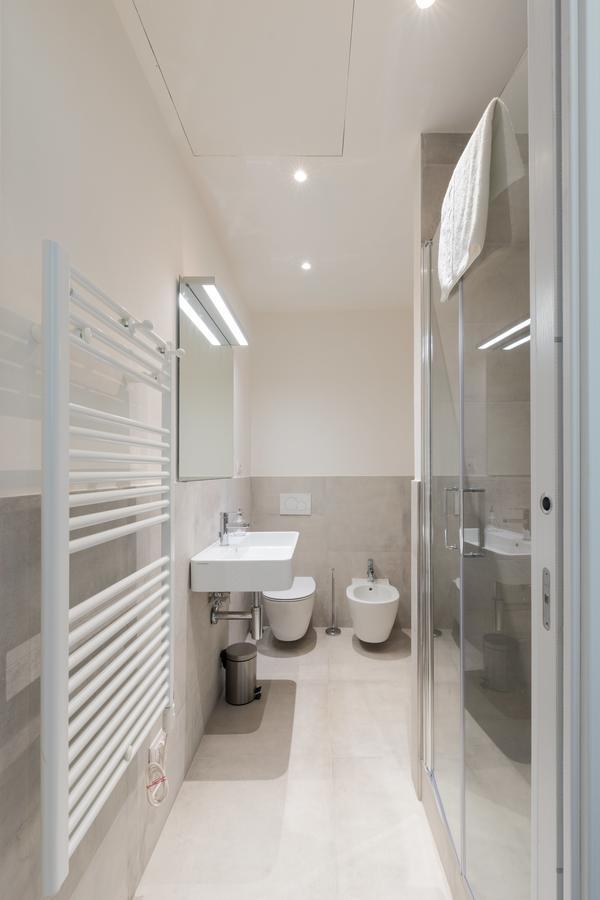 Ferienwohnung Mudiva -Train Station Modern 1 Bdr Flat 1St Floor Florenz Exterior foto
